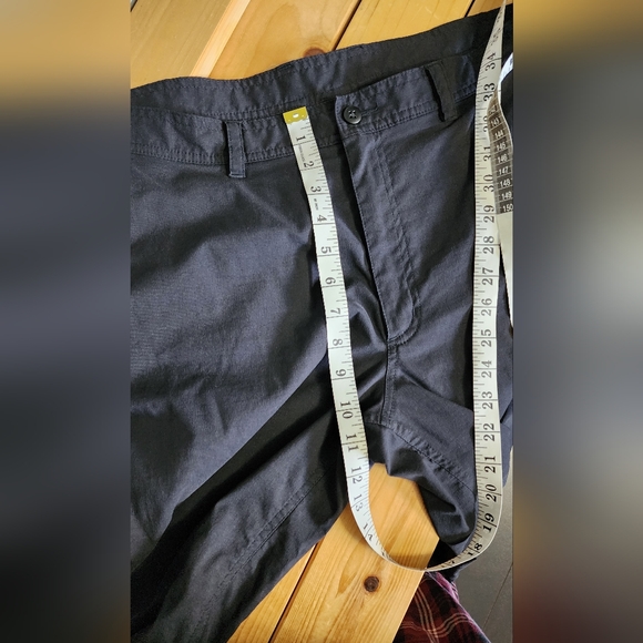 MEC Light active Pants size 36x32 - Picture 8 of 12